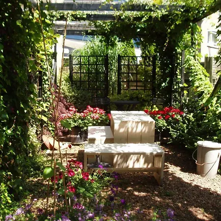 Noordwester 45 Guest house 3*