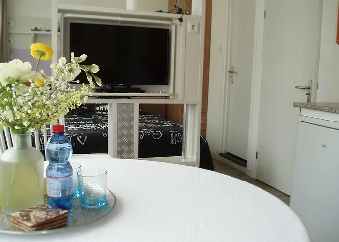Noordwester 45 Guest house 3*